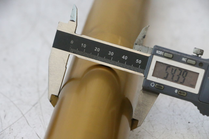 photo de FORKS LEG YAMAHA FZ8 800 (2010 - 2016) - Detailed visual inspection