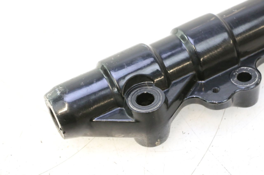 photo de LEFT FORKS LEG YAMAHA BW'S BWS 125 (2010 - 2013) - Component zoom