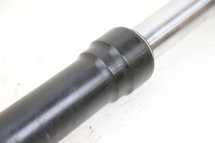 photo de LEFT FORKS LEG KSR CODE 125 (2018 - 2020) - Surface and material condition