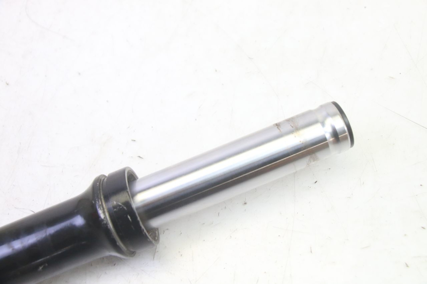 photo de LEFT FORKS LEG SYM FIDDLE 3 III 125 (2014 - 2020) - Checked used part