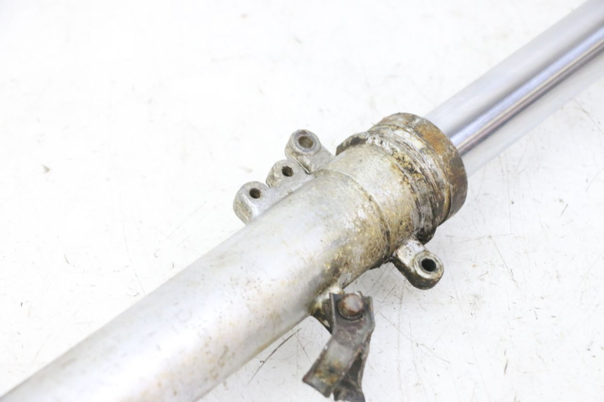 photo de LEFT FORKS LEG HONDA MTX TC02 125 (1987 - 1989) - Component zoom