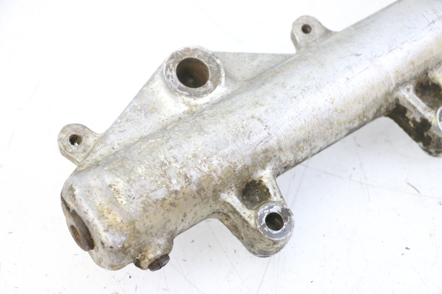 photo de LEFT FORKS LEG HONDA MTX TC02 125 (1987 - 1989) - High-resolution close-up