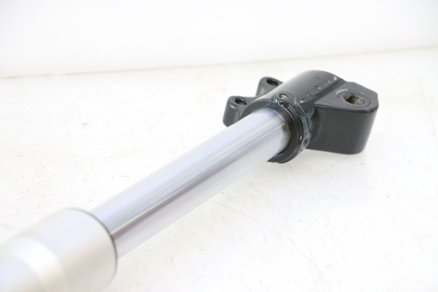 photo de LEFT FORKS LEG APOLLO RFZ 125 - Additional view of the item