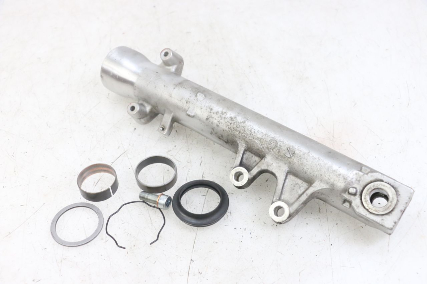 photo de LEFT FORK TUBE SUZUKI SV N 650 (1999 - 2002) - Technical close-up