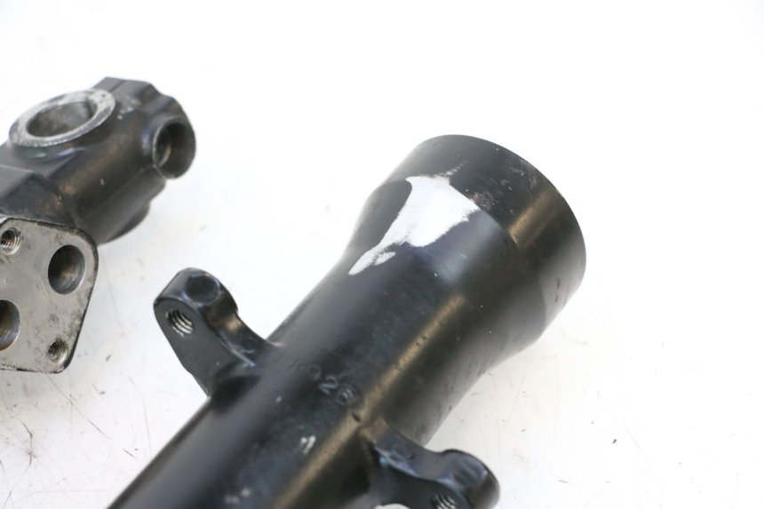 photo de FORKS LEG KAWASAKI GPX F ZX750F 750 (1986 - 1990) - Alternative perspective