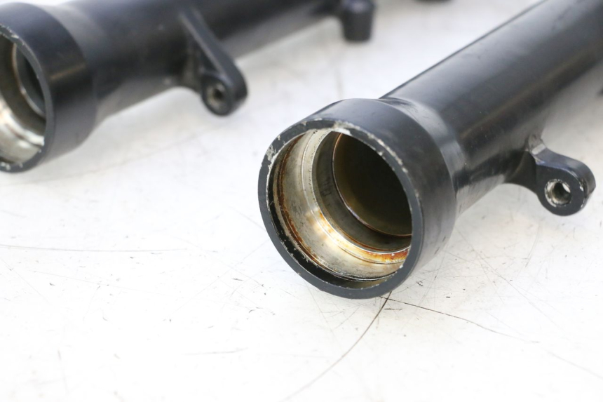 photo de FORKS LEG KAWASAKI GPX F ZX750F 750 (1986 - 1990) - Fixing points details