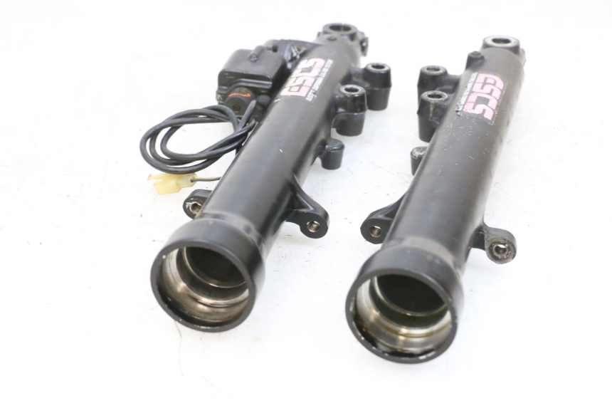 photo de FORKS LEG KAWASAKI GPX R WARBIRD 600 (1988 - 1993) - Technical close-up