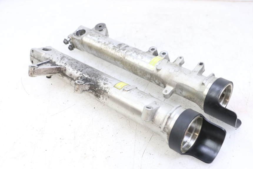 photo de FORKS LEG HONDA CBR F 1000 (1993 - 1996) - Zoom on usage condition