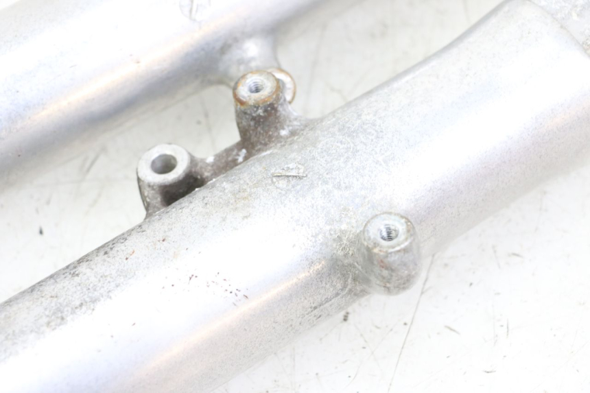 photo de FORKS LEG HONDA VT C2 SHADOW 750 (1997 - 2001) - Technical close-up