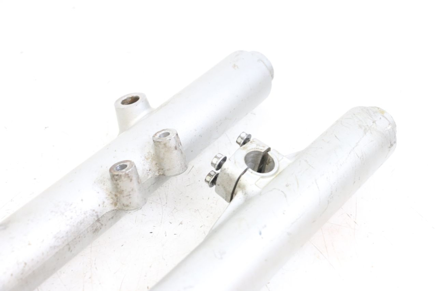 photo de FORKS LEG KAWASAKI KDX 125 (1990 - 1991) - Technical close-up