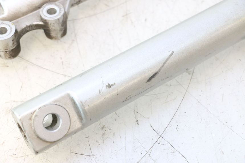 photo de FORKS LEG PEUGEOT KISBEE 2T 50 (2010 - 2017) - Component detail