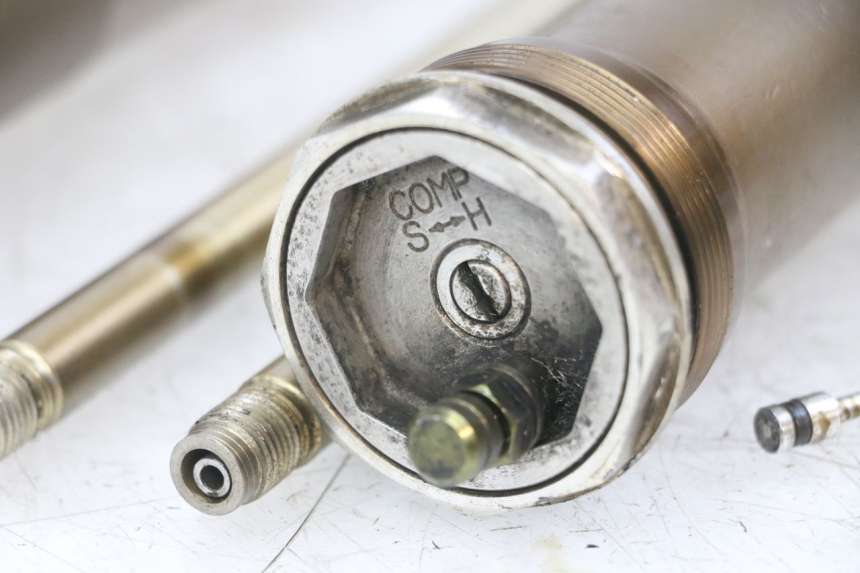 photo de FORKS LEG KAWASAKI KX F KXF 450 (2009 - 2011) - Product overview