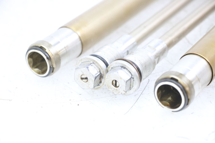 photo de FORKS LEG KAWASAKI KX F KXF 450 (2009 - 2011) - Surface and material condition