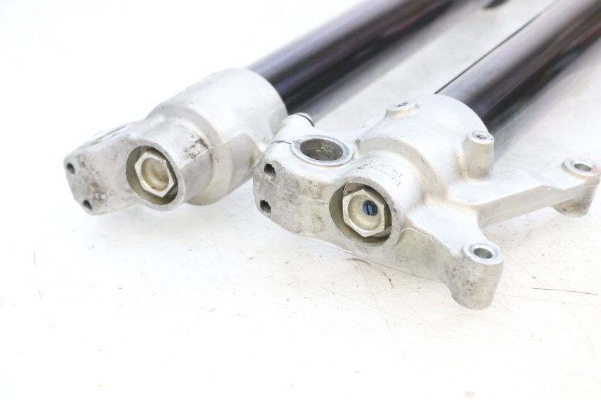 photo de FORKS LEG KAWASAKI KXF KX-F 250 (2017 - 2019) - Alternative angle