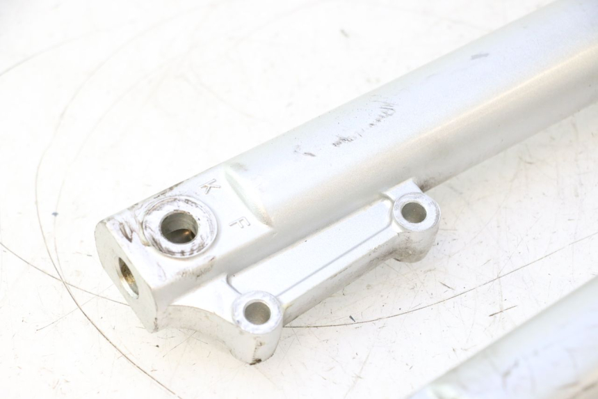 photo de FORKS LEG KYMCO LIKE 125 (2009 - 2016) - High-resolution close-up