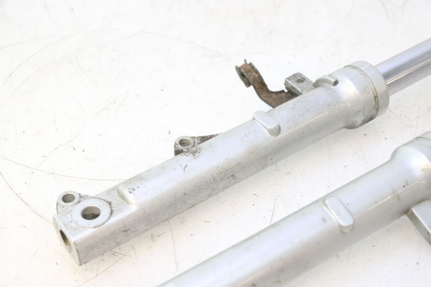 photo de FORKS LEG SYM MIO 50 (2005 - 2010) - Markings and original references