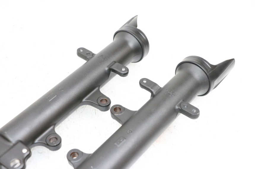 photo de FORKS LEG YAMAHA MT-07 MT07 ABS 700 (2018 - 2020) - Zoom on usage condition