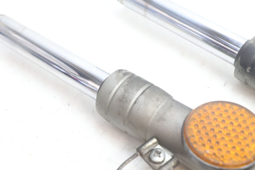 photo de FORKS LEG YAMAHA NEO'S NEOS 2T 50 (1998 - 2007) - Surface and material condition