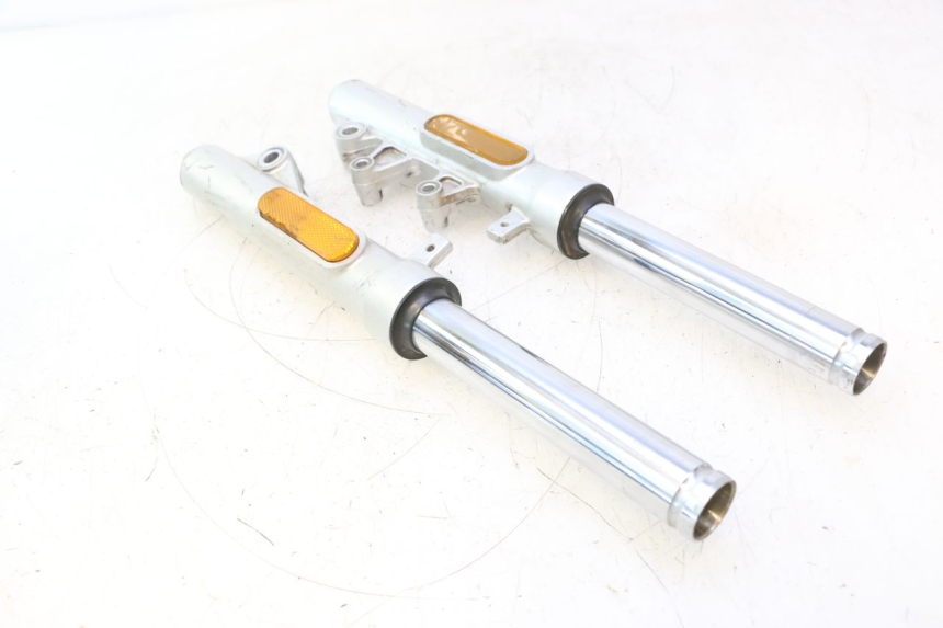 photo de FORKS LEG KYMCO LIKE 4T 50 (2019 - 2025) - High-resolution close-up