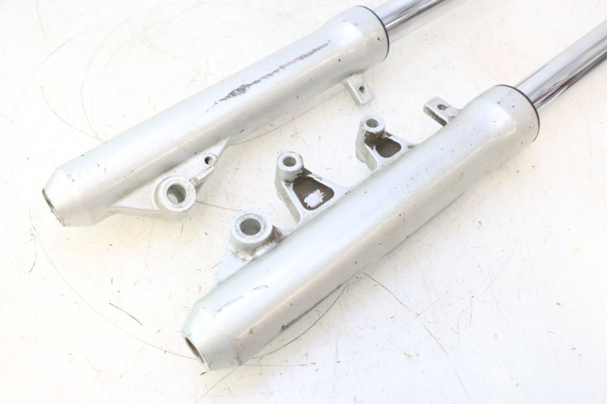 photo de FORKS LEG KYMCO LIKE 4T 50 (2019 - 2025) - Alternative perspective