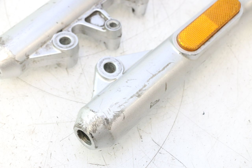 photo de FORKS LEG KYMCO LIKE 4T 50 (2019 - 2025) - Zoom on usage condition