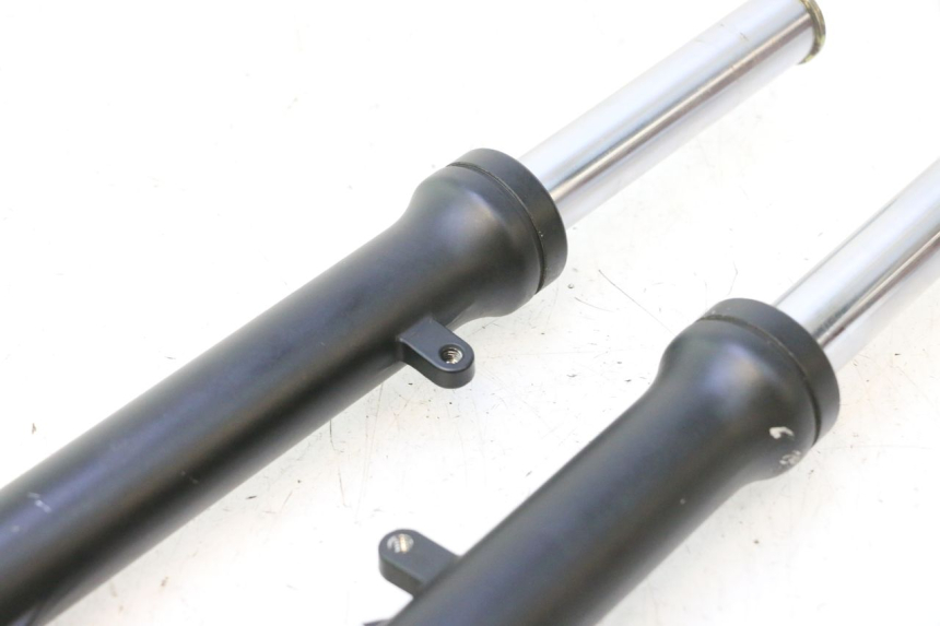 photo de FORKS LEG JM MOTORS OLDIES 4T 50 (2020 - 2026) - Additional view of the item