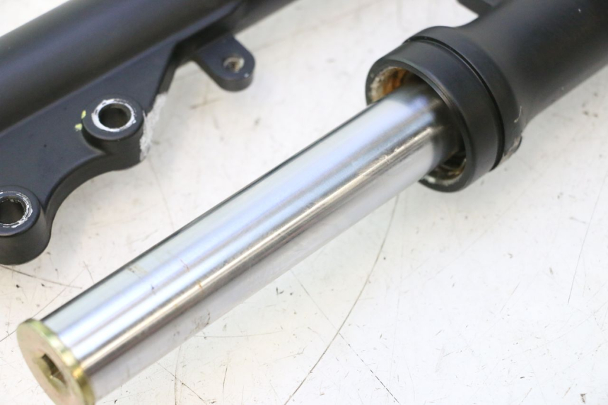 photo de FORKS LEG JM MOTORS OLDIES 4T 50 (2020 - 2026) - Alternative angle