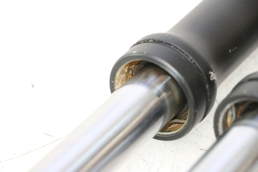 photo de FORKS LEG JM MOTORS OLDIES 4T 50 (2020 - 2026) - Fixing points details