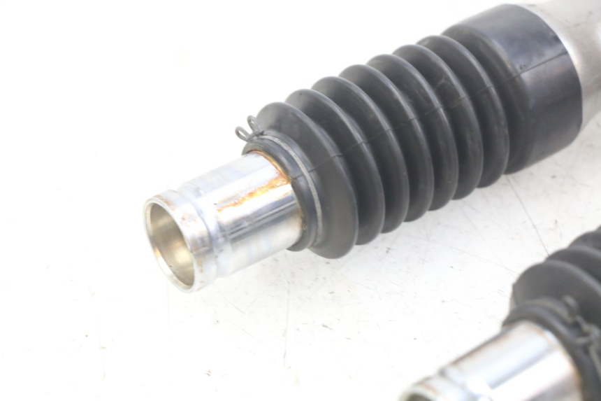 photo de FORK TUBE SYM ORBIT 2 4T 50 (2008 - 2017) - Zoom on usage condition