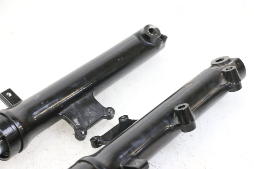 photo de FORK TUBE SYM ORBIT 2 4T 50 (2008 - 2017) - Technical close-up