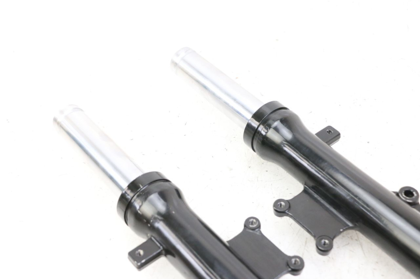 photo de FORK TUBE SYM ORBIT 2 4T 50 (2008 - 2017) - Fixing points details