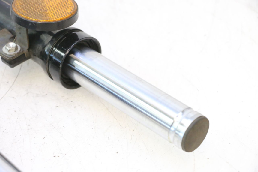 photo de FORK TUBE SYM ORBIT 2 4T 50 (2008 - 2017) - Additional view of the item