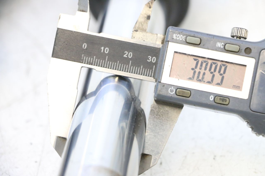 photo de FORKS LEG HONDA PCX (JF57/JF64) 125 (2014 - 2018) - Component detail