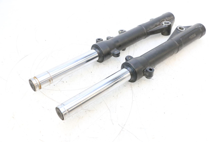 photo de FORKS LEG HONDA PCX (JF57/JF64) 125 (2014 - 2018) - Detailed visual inspection