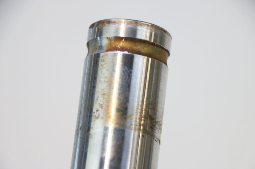 photo de FORKS LEG HONDA PCX (JF57/JF64) 125 (2014 - 2018) - Technical close-up