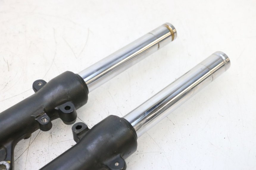 photo de FORKS LEG HONDA PCX (JF57/JF64) 125 (2014 - 2018) - Surface and material condition