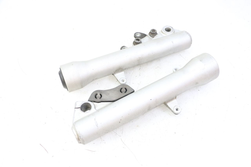 photo de FORKS LEG PIAGGIO X8 125 (2004 - 2007) - Fixing points details