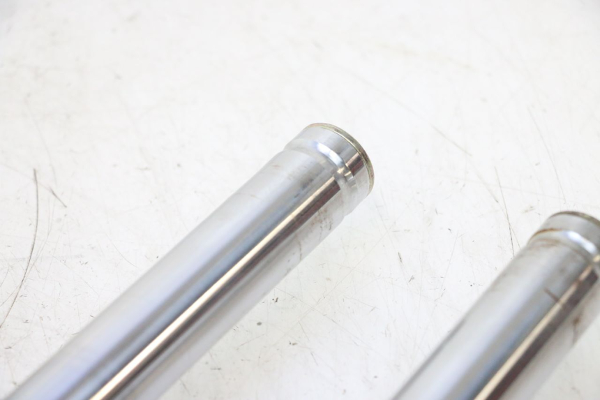 photo de FORKS LEG JM MOTORS R-MAX TECH 50 (2024 - 2026) - Technical close-up