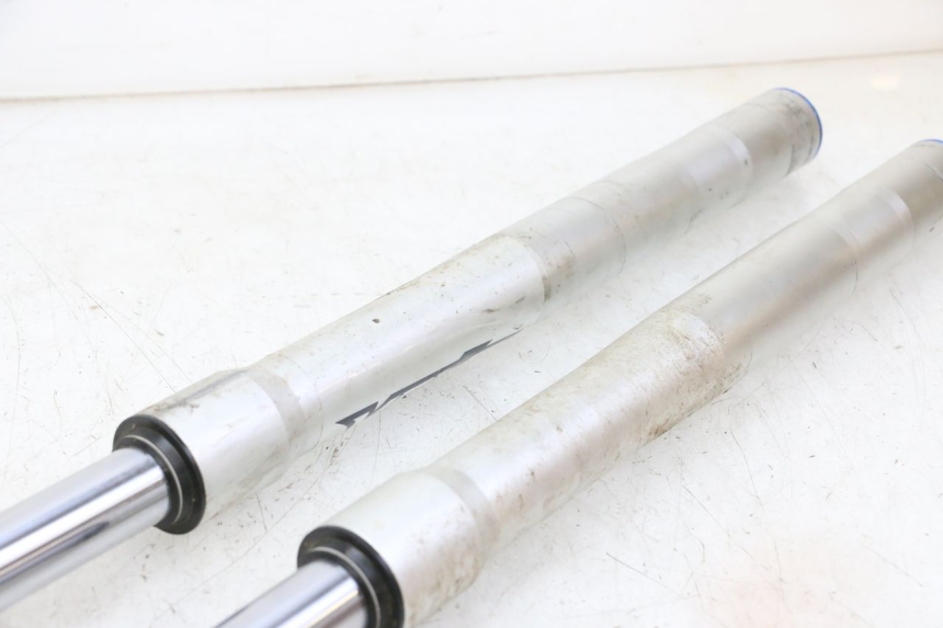 photo de FORK TUBE APOLLO RFZ 150 - Markings and original references