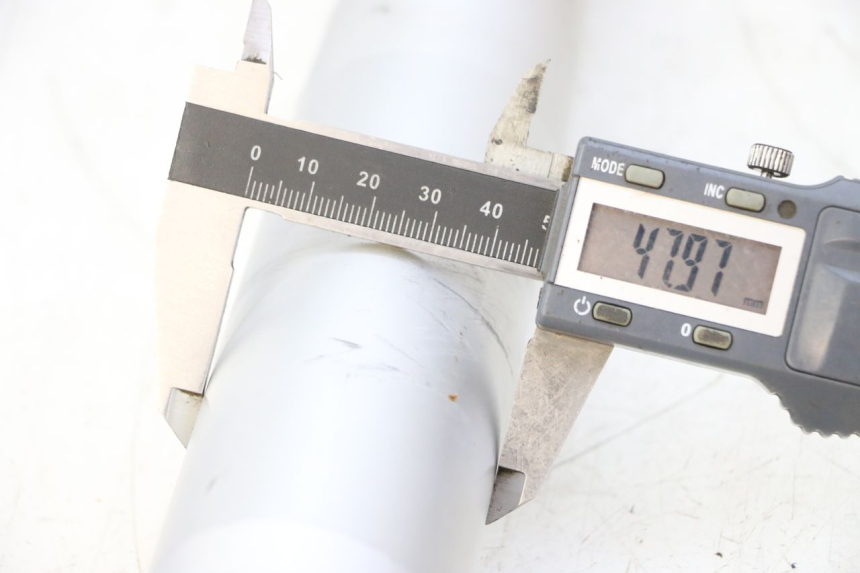 photo de FORKS LEG APOLLO RFZ 125 - Technical close-up