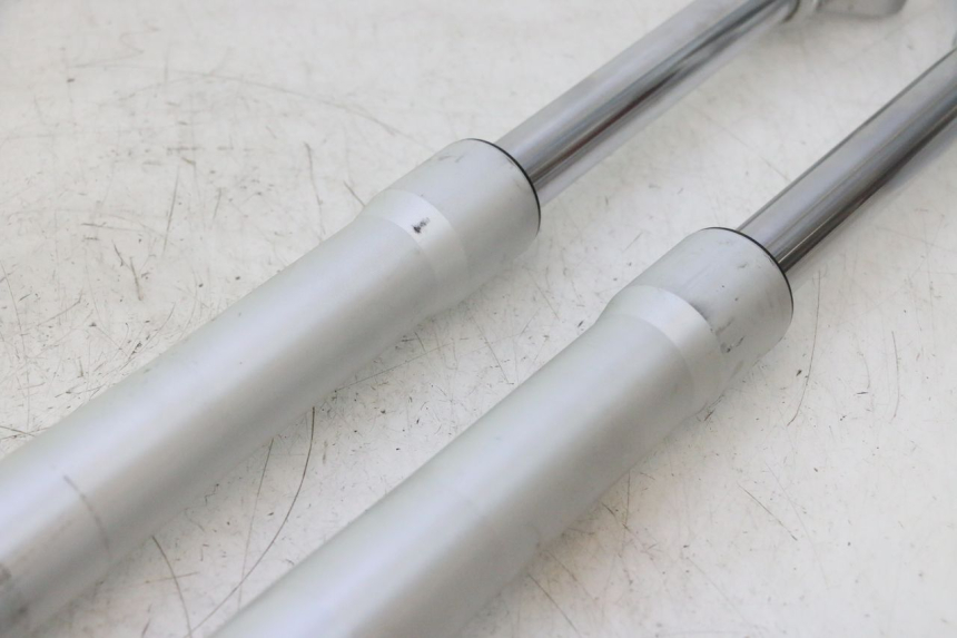 photo de FORK TUBE APOLLO RFZ 150 - Component zoom