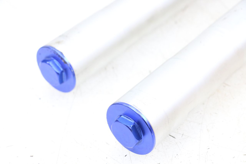 photo de FORKS LEG APOLLO RFZ 140 - Alternative perspective