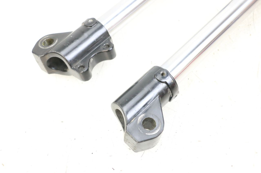 photo de FORKS LEG APOLLO RFZ 140 - Fixing points details