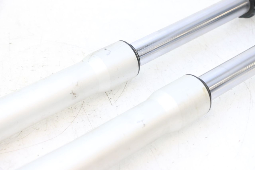 photo de FORKS LEG APOLLO RFZ 140 - Component zoom