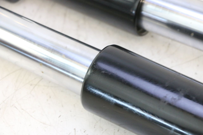 photo de FORKS LEG HARLEY DAVIDSON ROAD GLIDE FLTRXSE 1920 (2018 - 2022) - High-resolution close-up