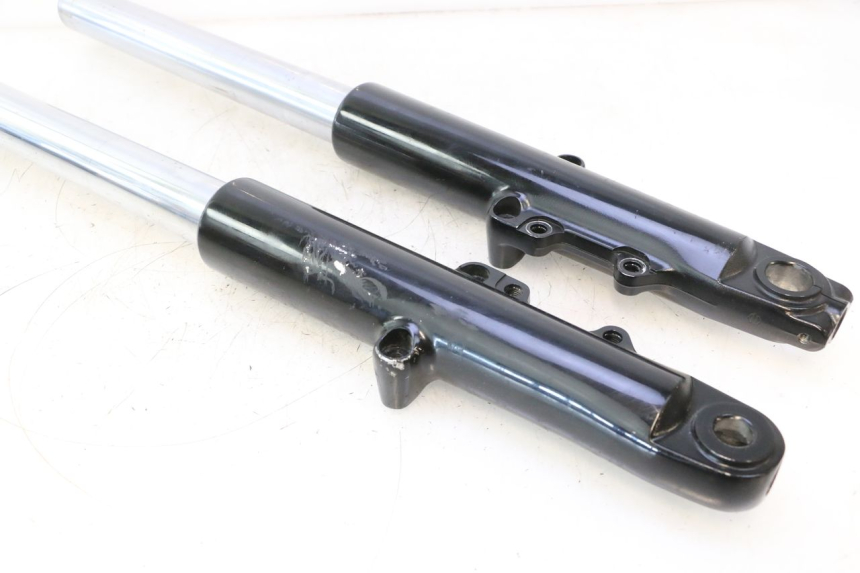 photo de FORKS LEG HARLEY DAVIDSON ROAD GLIDE FLTRXSE 1920 (2018 - 2022) - Spare part profile view