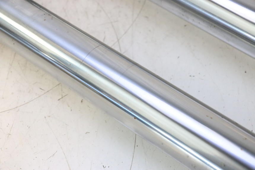 photo de FORKS LEG HARLEY DAVIDSON ROAD GLIDE FLTRXSE 1920 (2018 - 2022) - Additional view of the item