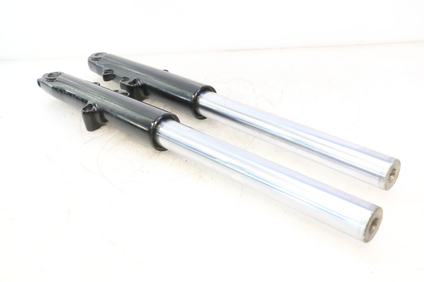photo de FORKS LEG HARLEY DAVIDSON ROAD GLIDE FLTRXSE 1920 (2018 - 2022) - High-resolution close-up
