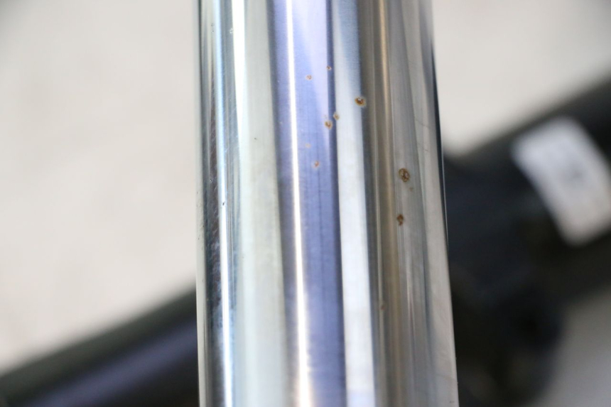 photo de FORKS LEG HARLEY DAVIDSON ROAD GLIDE FLTRXSE 1920 (2018 - 2022) - Checked used part