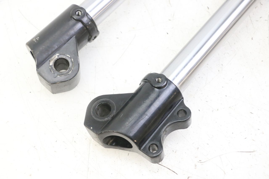 photo de FORK TUBE APOLLO RXF 125 - Distinctive features